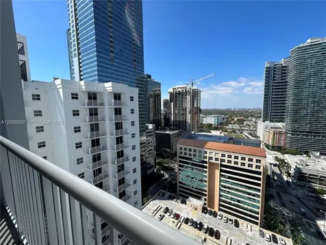 170 SE 14th Street Miami FL 33131