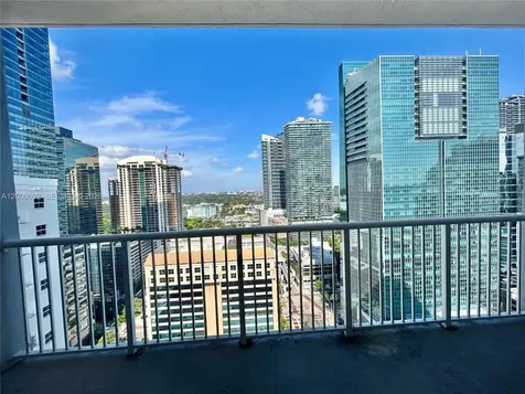 170 SE 14th Street Miami FL 33131