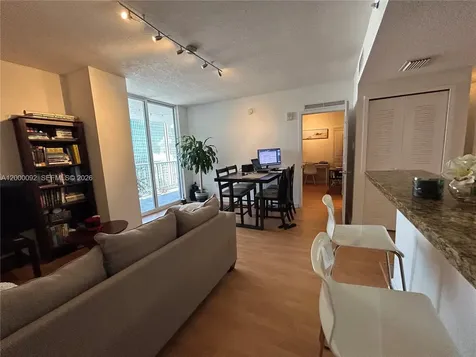 170 SE 14th Street Miami FL 33131