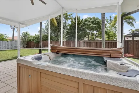 19018 NW 23rd Place Pembroke Pines FL 33029