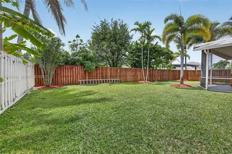 19018 NW 23rd Place Pembroke Pines FL 33029
