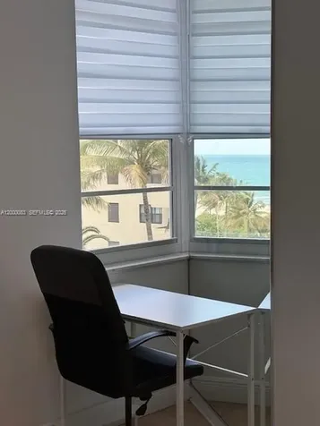 100 Lincoln Road Miami Beach FL 33139