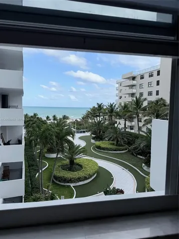 100 Lincoln Road Miami Beach FL 33139