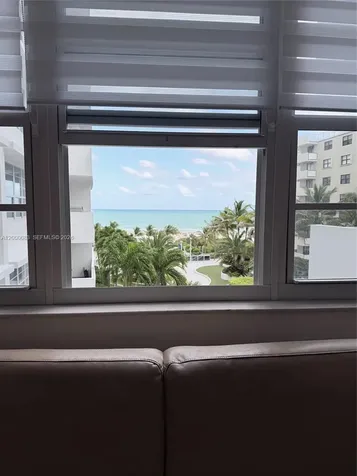 100 Lincoln Road Miami Beach FL 33139