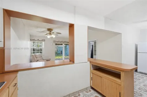 490 E 45th Street Hialeah FL 33013