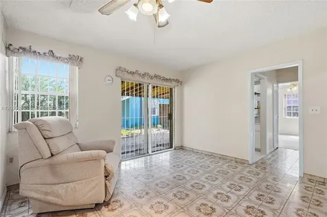 490 E 45th Street Hialeah FL 33013