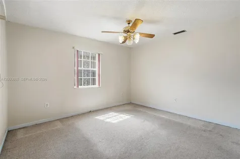 490 E 45th Street Hialeah FL 33013