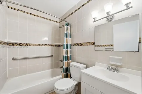 490 E 45th Street Hialeah FL 33013