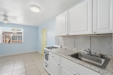 490 E 45th Street Hialeah FL 33013