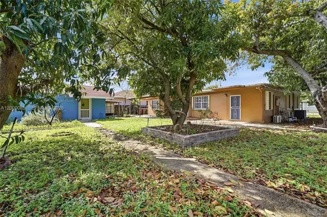 490 E 45th Street Hialeah FL 33013