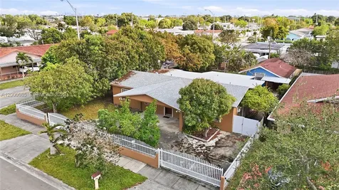 490 E 45th Street Hialeah FL 33013
