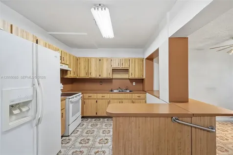 490 E 45th Street Hialeah FL 33013