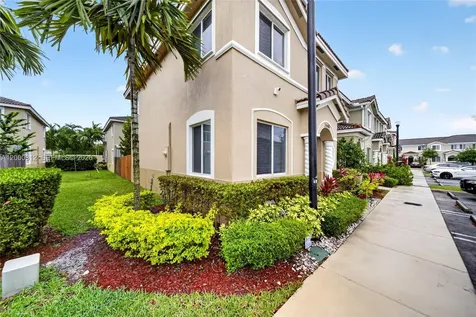 2440 SE 10th Court Homestead FL 33035