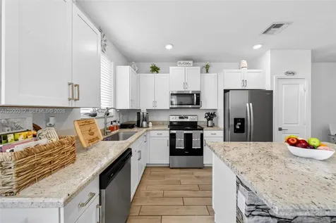 2440 SE 10th Court Homestead FL 33035