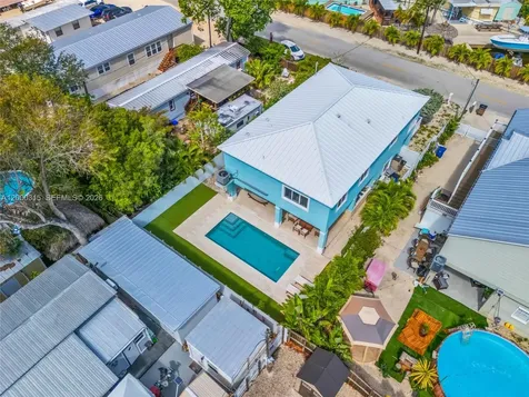 949 Plantation Road Key Largo FL 33037