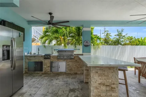 949 Plantation Road Key Largo FL 33037