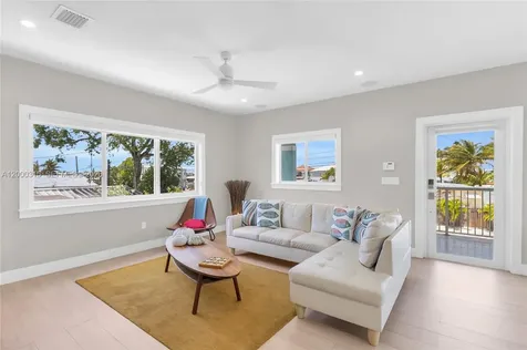 949 Plantation Road Key Largo FL 33037