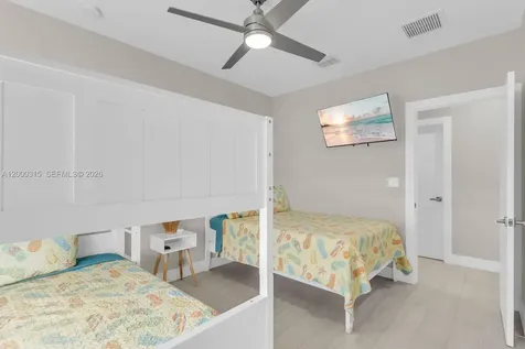 949 Plantation Road Key Largo FL 33037