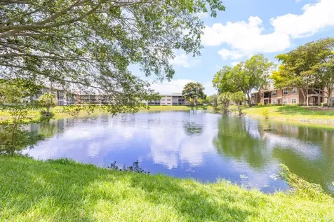 2940 Forest Hills Boulevard Coral Springs FL 33065