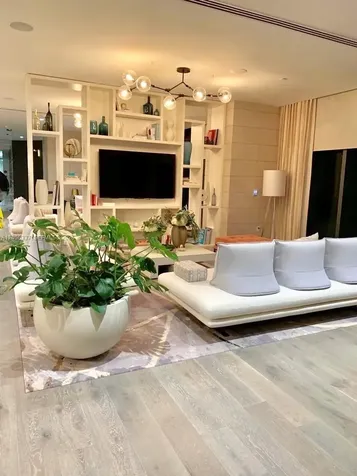 650 NE 32 Street Miami FL 33137