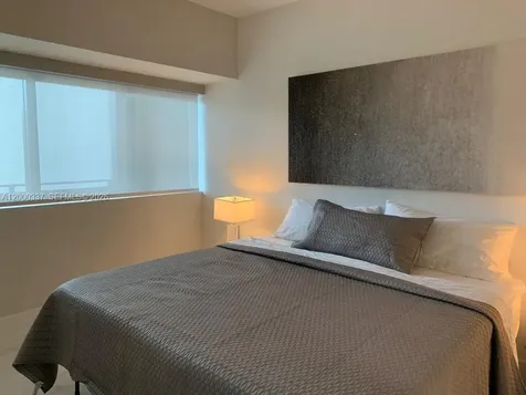650 NE 32 Street Miami FL 33137