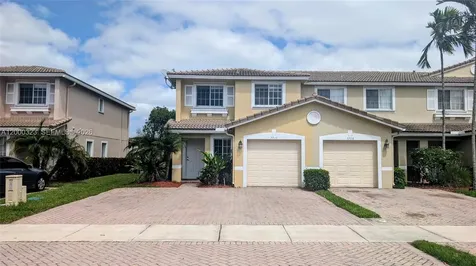 5910 Royal Way Tamarac FL 33321