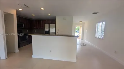 5910 Royal Way Tamarac FL 33321