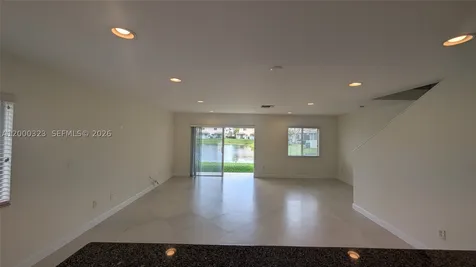 5910 Royal Way Tamarac FL 33321