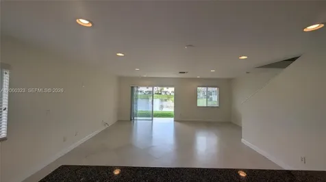 5910 Royal Way Tamarac FL 33321