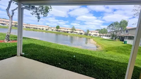 5910 Royal Way Tamarac FL 33321