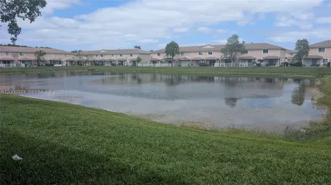 5910 Royal Way Tamarac FL 33321