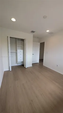 5910 Royal Way Tamarac FL 33321