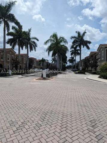 5910 Royal Way Tamarac FL 33321
