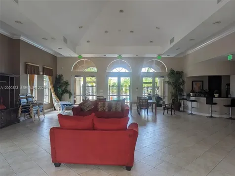 5910 Royal Way Tamarac FL 33321