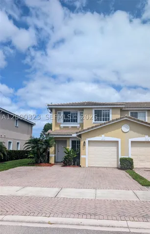 5910 Royal Way Tamarac FL 33321