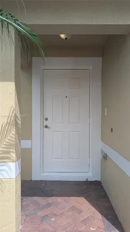 5910 Royal Way Tamarac FL 33321