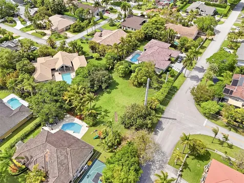 14400 SW 99 Miami FL 33176