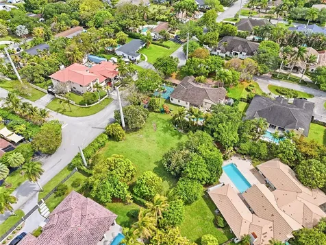 14400 SW 99 Miami FL 33176