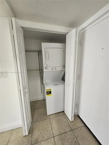 8180 Geneva Court Doral FL 33166