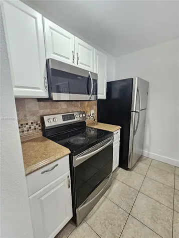8180 Geneva Court Doral FL 33166