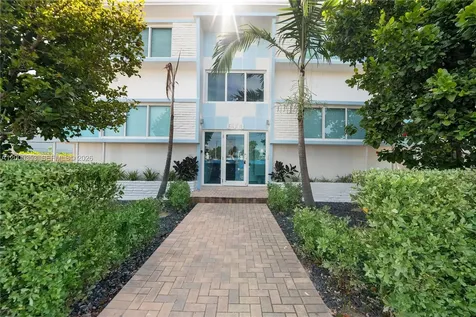 6971 Carlyle Avenue Miami Beach FL 33141