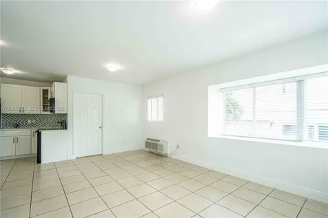 6971 Carlyle Avenue Miami Beach FL 33141