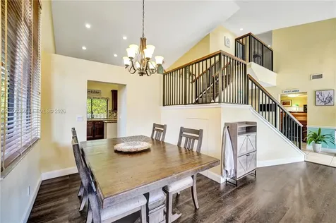 5112 NW 58th Terrace Coral Springs FL 33067