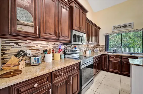5112 NW 58th Terrace Coral Springs FL 33067