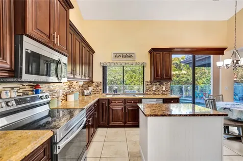 5112 NW 58th Terrace Coral Springs FL 33067