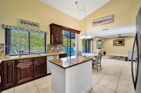 5112 NW 58th Terrace Coral Springs FL 33067