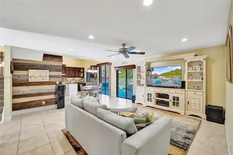 5112 NW 58th Terrace Coral Springs FL 33067