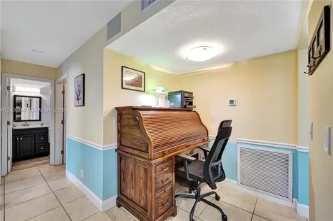 5112 NW 58th Terrace Coral Springs FL 33067