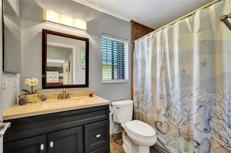 5112 NW 58th Terrace Coral Springs FL 33067