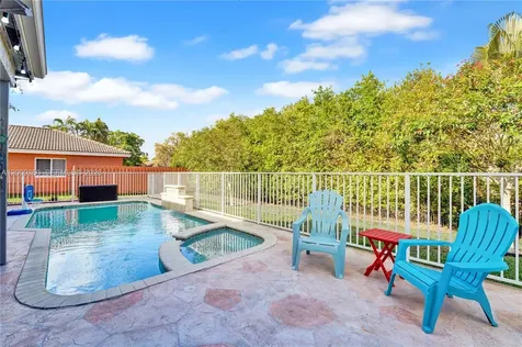 5112 NW 58th Terrace Coral Springs FL 33067